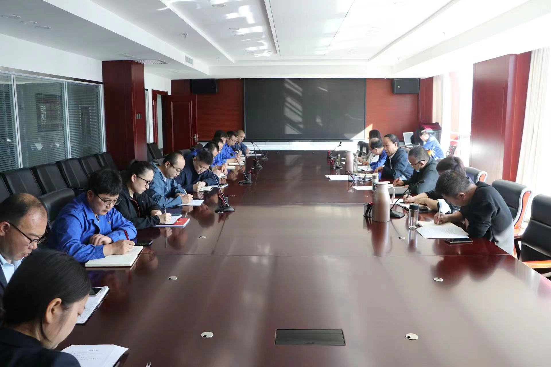 剛性落實“三扛”會議精神，決戰(zhàn)決勝年度任務(wù)目標 ——隴神戎發(fā)召開“三扛”專題黨委（擴大）會議