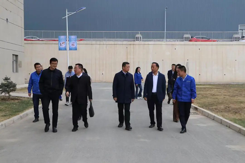 【“三抓三促”進行時】集團公司總經(jīng)理竇生銘深入隴神戎發(fā)調(diào)研企業(yè)生產(chǎn)經(jīng)營情況