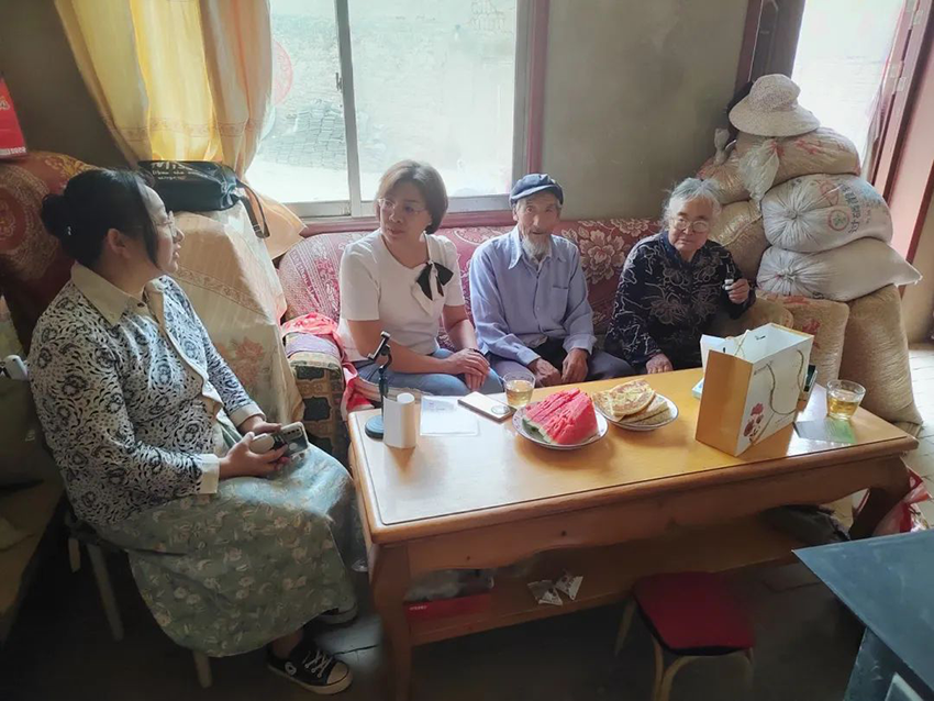 【集團(tuán)要聞】王麗華深入幫扶村開展“結(jié)對(duì)幫扶愛心甘肅”行動(dòng)