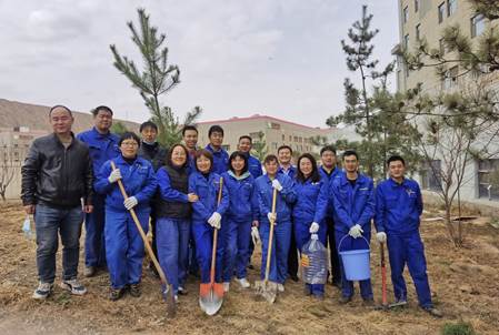 說明: 說明: E:黨群工作部2022黨委3月植樹活動(dòng)a7f2eaa1eeb81c2e8146b48ef0c0046.jpg